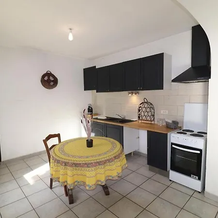 Des Songes Provencal - Tavel, Gard, France *