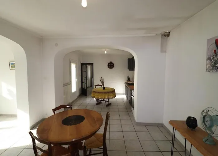 Des Songes Provençal - Tavel, Gard, France Apartamento